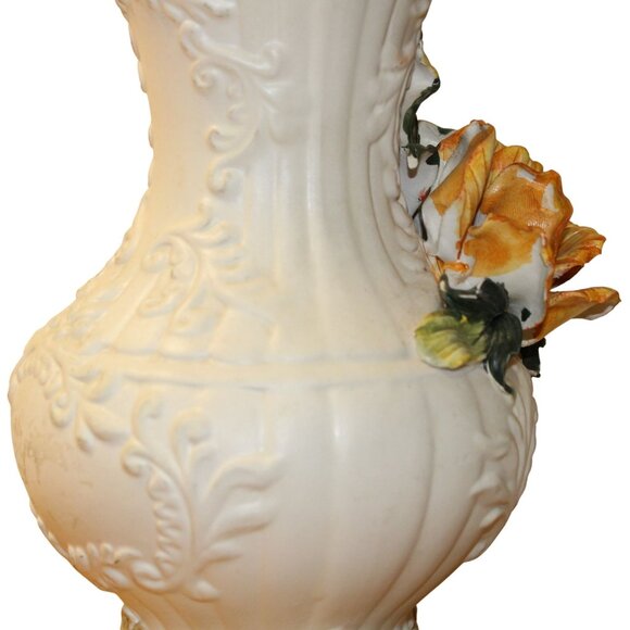 Vtg Italian Capodimonte Porcelain Footed Vase w/Handcrafted Roses Floral - Picture 10 of 12